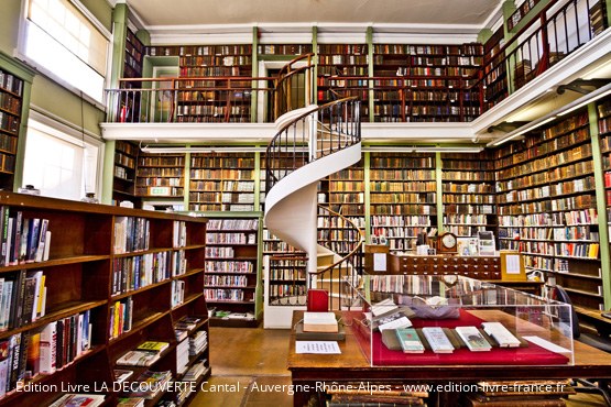 Édition livre Cantal La découverte